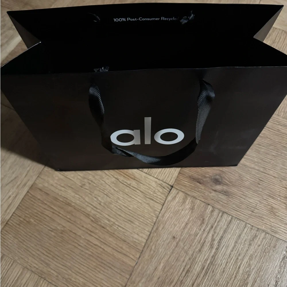 ALO Yoga Black Shopping bag - Picture 2 of 2